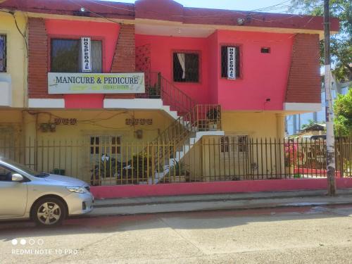 Santa Cruz de Mompox Hotel | Pet-Friendly Hotel Casa Jenifer Spa Mompox - 8/10 Rated Stay