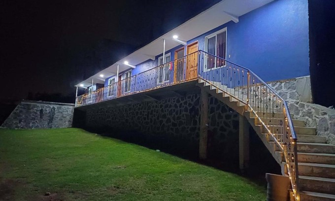 San Miguel Regla Hotel | Top-Rated Hospedaje Escorza with Breakfast & Family Amenities