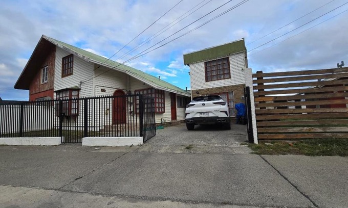 Punta Arenas House | Family-Friendly Hospedaje with Kitchen & High Guest Ratings