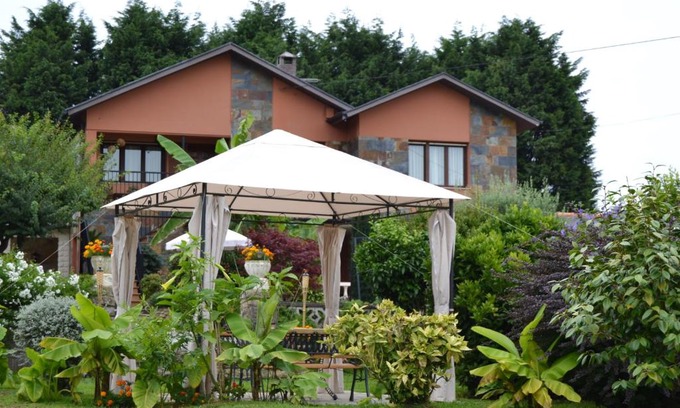 Orena House | Oceanfront Escape at Hospedaje Oreña - Rated 9.5/10
