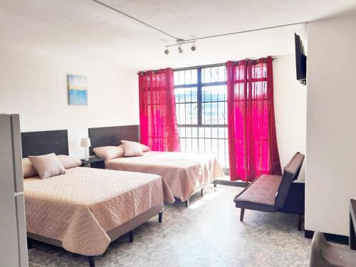 Zona 4 Apartment | Pet-Friendly Stay at Hospedaje Via 7 with High Ratings