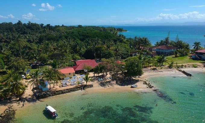 Boca del Drago Hotel | Oceanfront Retreat at Hospedaje Yarisnori - Rated 8.8/10