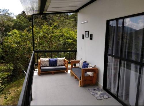 Concepcion House | Pet-Friendly Cabaña with Wifi and River Access in Concepción