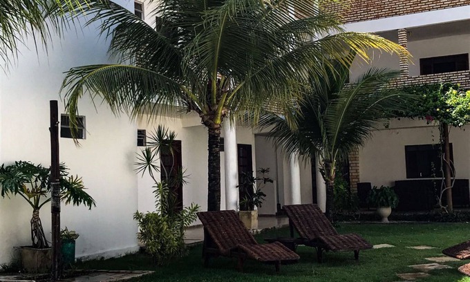 Colonia de Pescadores Apartment | Beachfront Escape at Hospedaria Cumbuco with Pool & Views