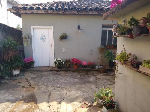 Carrancas House | Discover Hospedaria Vó Zazá - Anexo: Pet & Child Friendly Stay
