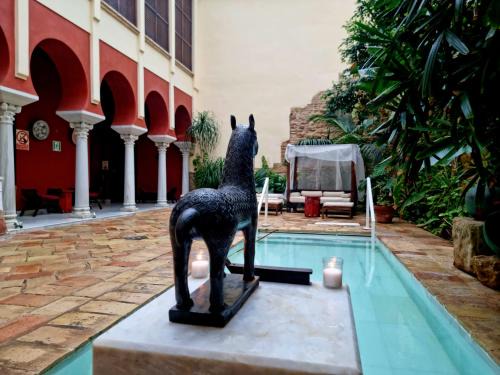 La Catedral Hotel | Relax at Hospedería Baños Arabes de Córdoba Dos Spa Retreat