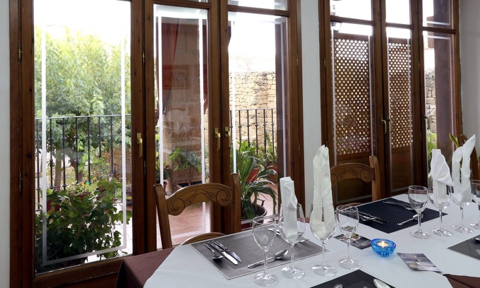 Sadaba Hotel | Discover Comfort at Hospedería de Sádaba - Rated 8.6/10