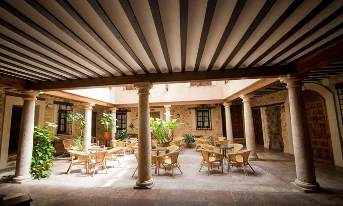Belmonte Hotel | Guest Rated: Hospedería Real Casona la Beltraneja Awaits
