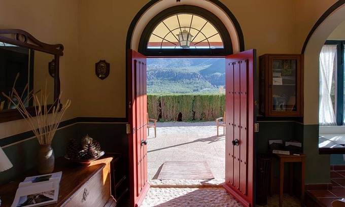 Casas Nuevas Hotel | Relaxing Retreat at Hospedería Rural Casas Nuevas