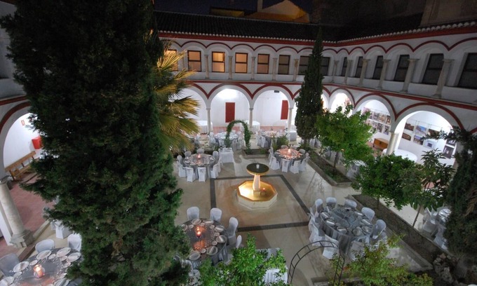 Priego de Cordoba Hotel | Welcoming Hospedería San Francisco with Spa and Dining Options