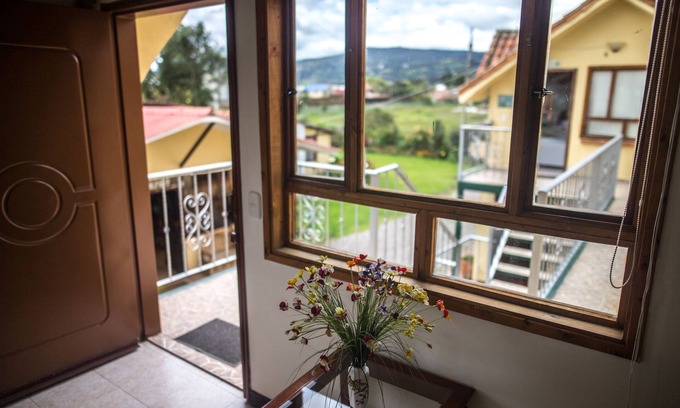 Chia Hotel | Guest Rated: 10/10 at Hospederia El Portal de las Flores