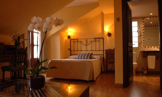 Brihuega Hotel | Discover Hospederia Princesa Elima: Family-Friendly Retreat