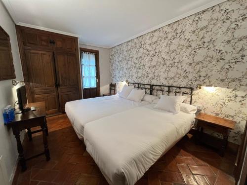 Torrecilla en Cameros House | Discover Hospederia Sagasta: Family-Friendly Retreat