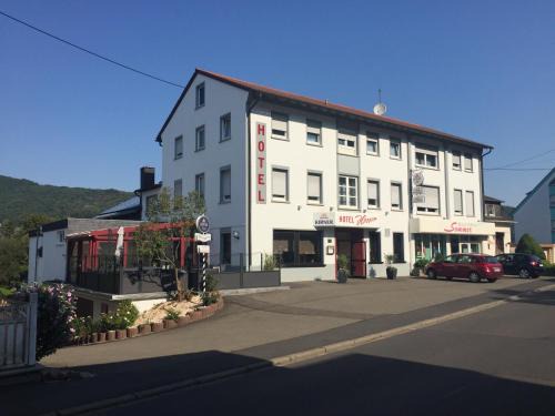 Weierbach Hotel | Pet-Friendly Comfort at Hosser's Hotel Restaurant