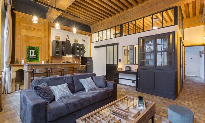 Old Lyon Apartment | Experience HOST INN: Heart of Old Lyon & Rejuvenating Spa