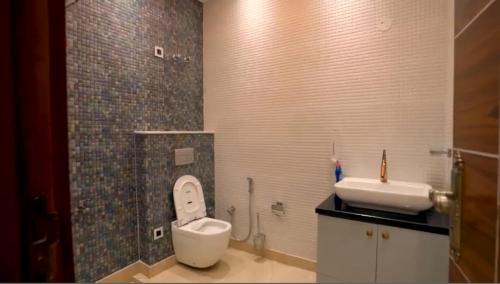 Lajpat Nagar Villa | Host My Journey Luxury Homes