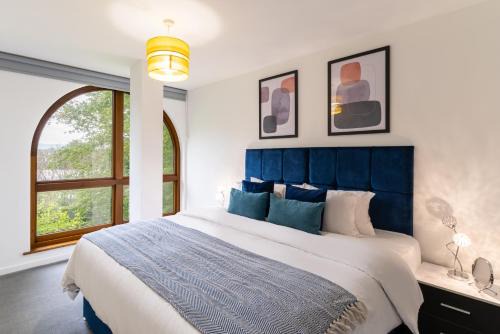 Taunton Apartment | Welcoming Stay at 52 Waterside Place - Pet and Child Friendly