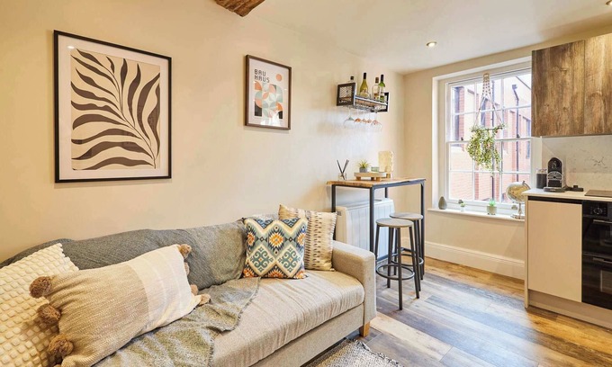 Pontrilas Apartment | Host & Stay | Apartment 8, Vinegar House