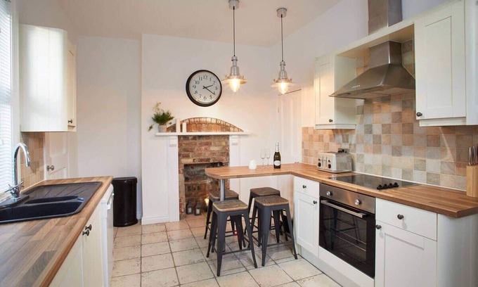 Saltburn-by-the-Sea House | Pet-Friendly Windsor Cottage: Rated 9.2/10 by Guests