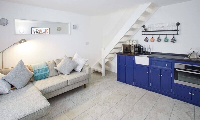 Staithes House | Discover Harbour Cottage: Family-Friendly Getaway Awaits