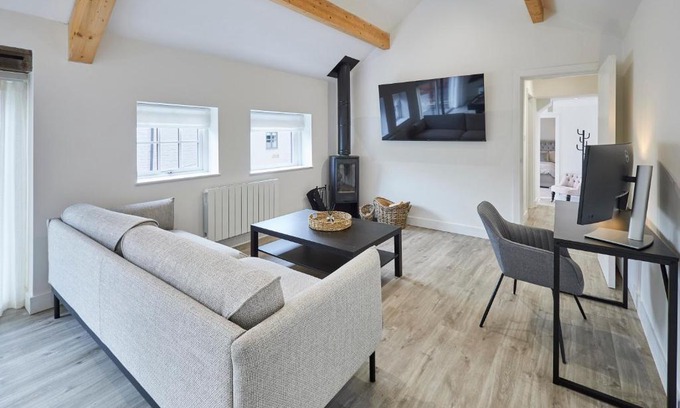 Wakefield House | Cozy Retreat at Host & Stay - The Hay Loft for Families