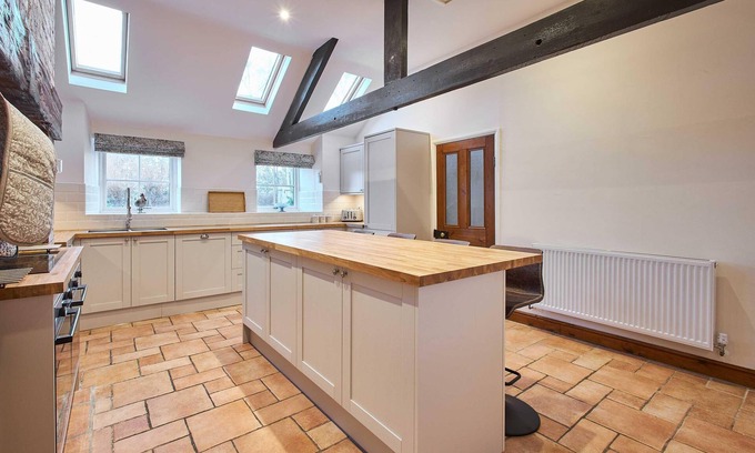 Cramlington House | Discover Host Stay The Orchard: Family-Friendly Getaway