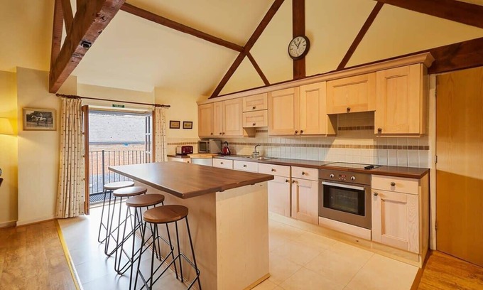 Malton Apartment | Ideal Stay at Widger Mews Apartment | Pet-Friendly Retreat