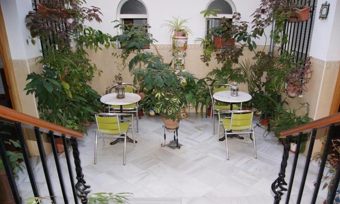 San Basilio House | Budget-Friendly Hostal Alcazar I with Family Amenities