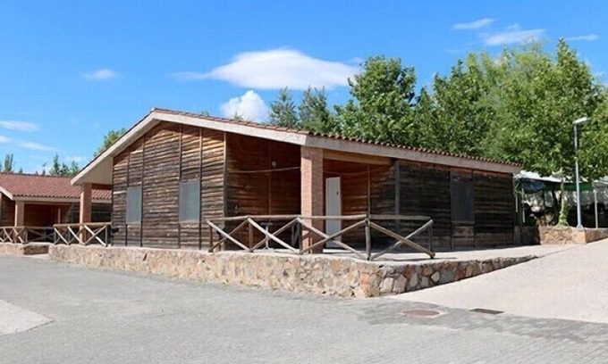Las Capellanias RV Rental | Pet-Friendly Hostal - Camping Ciudad de Cáceres with Pool