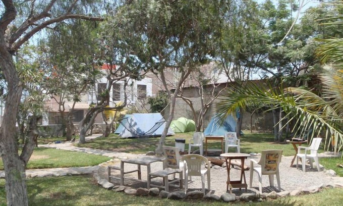 Huanchaco Hostel | Rated 10/10: Hostal Camping Naylamp with Spa & Dining