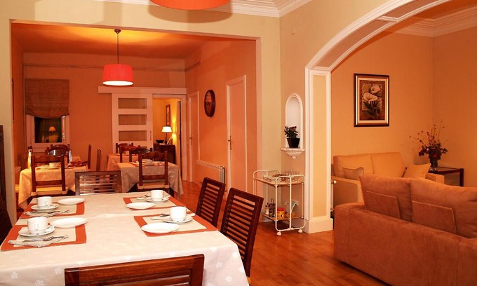 Buira House | Family-Friendly Retreat at Hostal Canigó - Rated 8.7/10