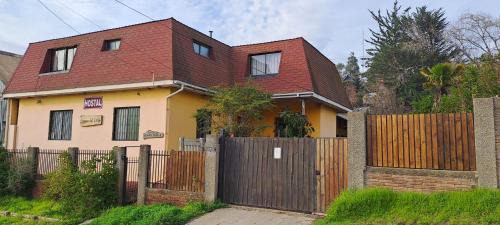 Constitucion Hotel | Pet-Friendly Retreat at Hostal Casona del Cerro