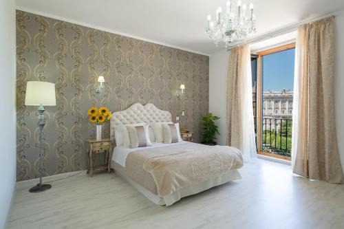 Palacio House | Discover Hostal Central Palace Madrid: Family-Friendly Retreat