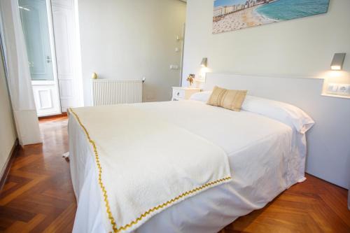 La Coruna Hotel | Pet-Friendly Escape at Hostal Costa Coruña with Dining Options