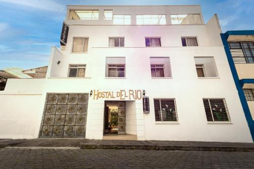 Ibarra Hostel | Comfortable Stay at HOSTAL DEL RÍO with Hot Tub & Breakfast