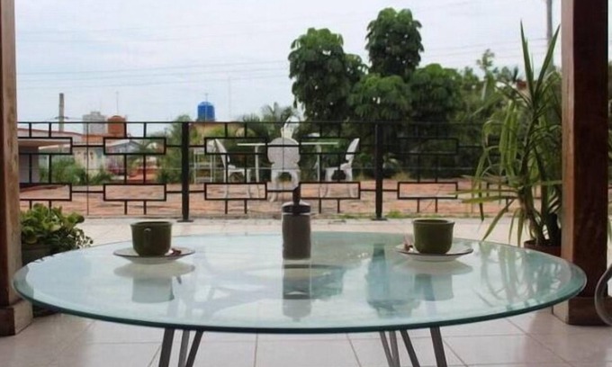 Plaza de la Revolucion Apartment | Cozy Hostal Doris: Family-Friendly with Spa & Breakfast