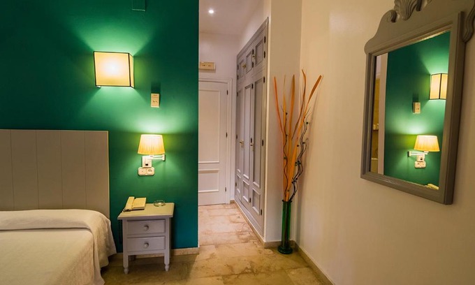 Pueblo Nuevo House | Oceanfront Hostal Drago with Breakfast & Family Amenities