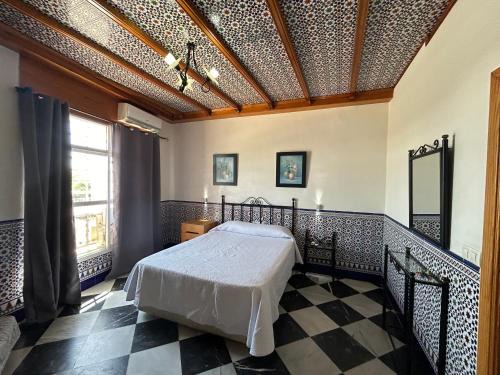 Alcala Del Rio House | Budget-Friendly Stay at El Ancla with Family Amenities