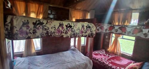 Cumbal House | Hostal El Cipré