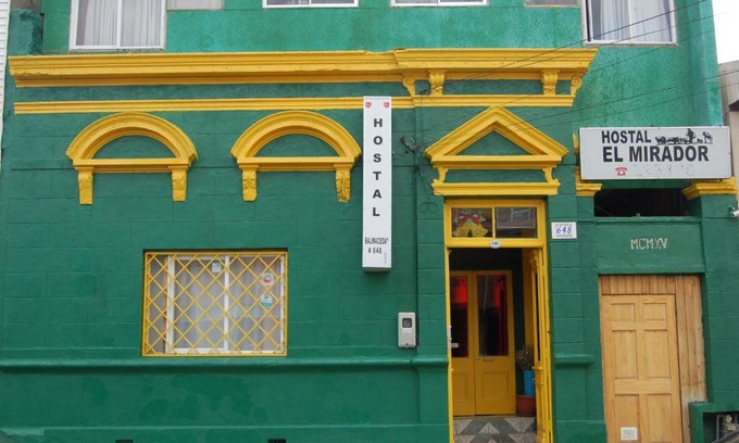 Punta Arenas Hotel | Budget-Friendly Stay at Hostal El Mirador with Kitchen Access