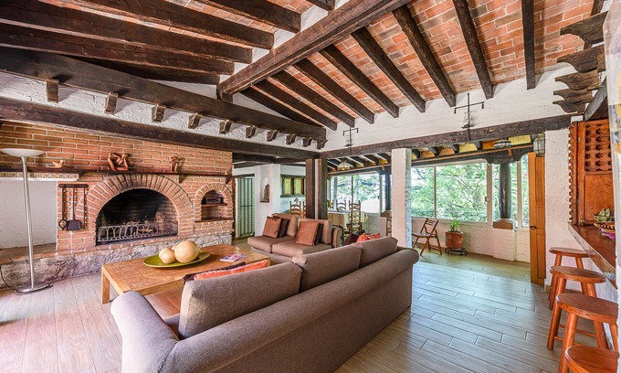 Agua Fria Apartment | Discover Hostal El Palomar: Central Valle Retreat with Spa