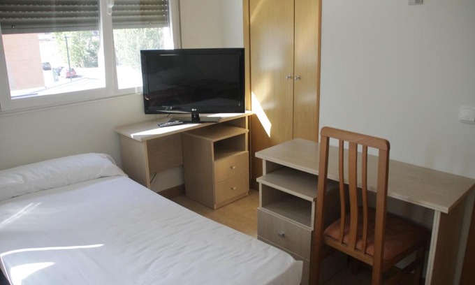 Burgos House | Budget-Friendly Stay at Hostal Francisco Salinas