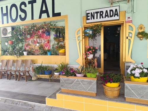 Jumilla House | Family-Friendly Stay at Hostal Fuente del Pino