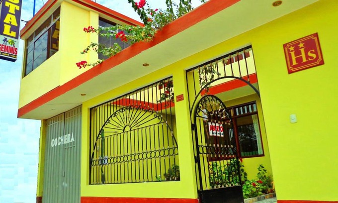 San Juan Bautista House | Budget-Friendly Hostal Geminis with Breakfast & Family Options