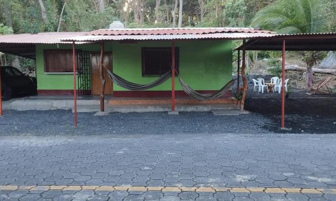 Santo Domingo House | Budget-Friendly Stay at Hostal Inculta Be Live for Families