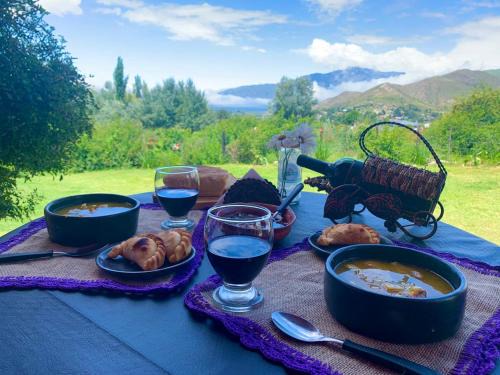 Tafi del Valle House | Cozy Hostal Isabella: Pet-Friendly with Pool Access
