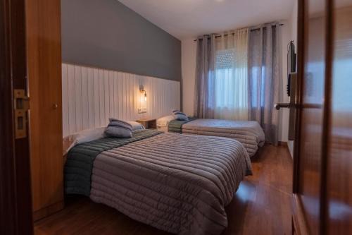 La Virgen del Camino House | Family-Focused Stay at Hostal Julio Cesar for Memorable Moments