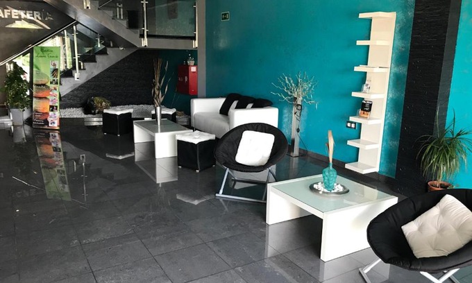 San Pedro de Merida House | Budget-Friendly Retreat at Hostal Kavanna - Family Friendly!