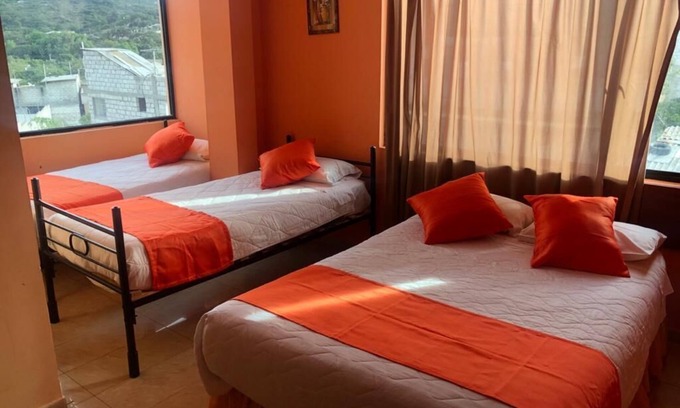 Guayllabamba Hotel | Budget-Friendly Hostal La Cocina Tipica with Spa & Dining