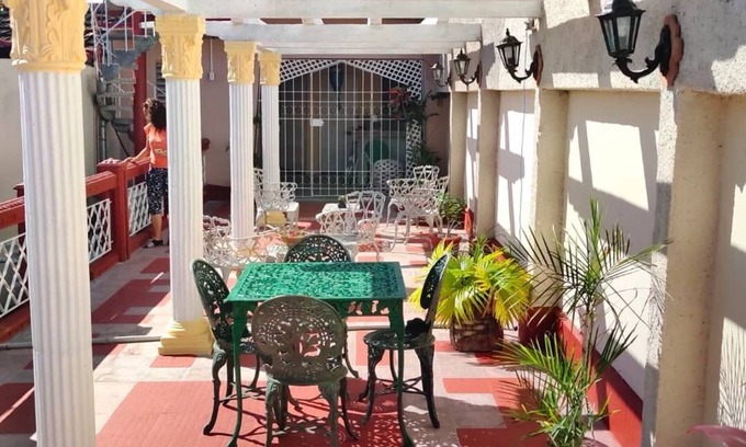 Cienfuegos House | Budget-Friendly Hostal La Escala with Spa & Breakfast
